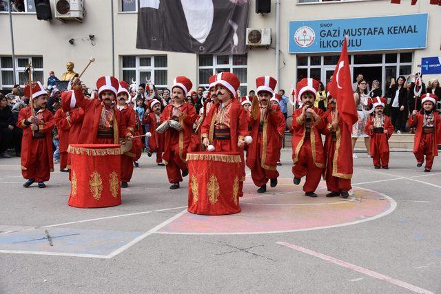 Sinop'ta 23 Nisan coşkusu