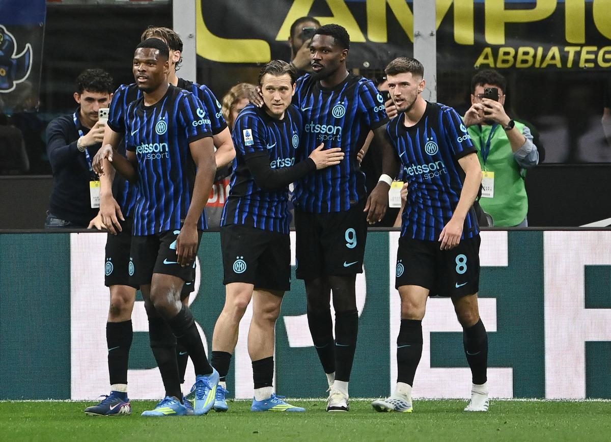 Serie A da Parma yı yenen Inter, şampiyonluğunu ilan etti 1
