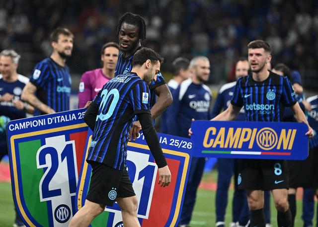 Serie A'da Parma'yı yenen Inter, şampiyonluğunu ilan etti