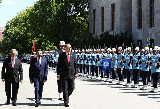 Meclis 23 Nisan oturumunda gergin anlar (1)