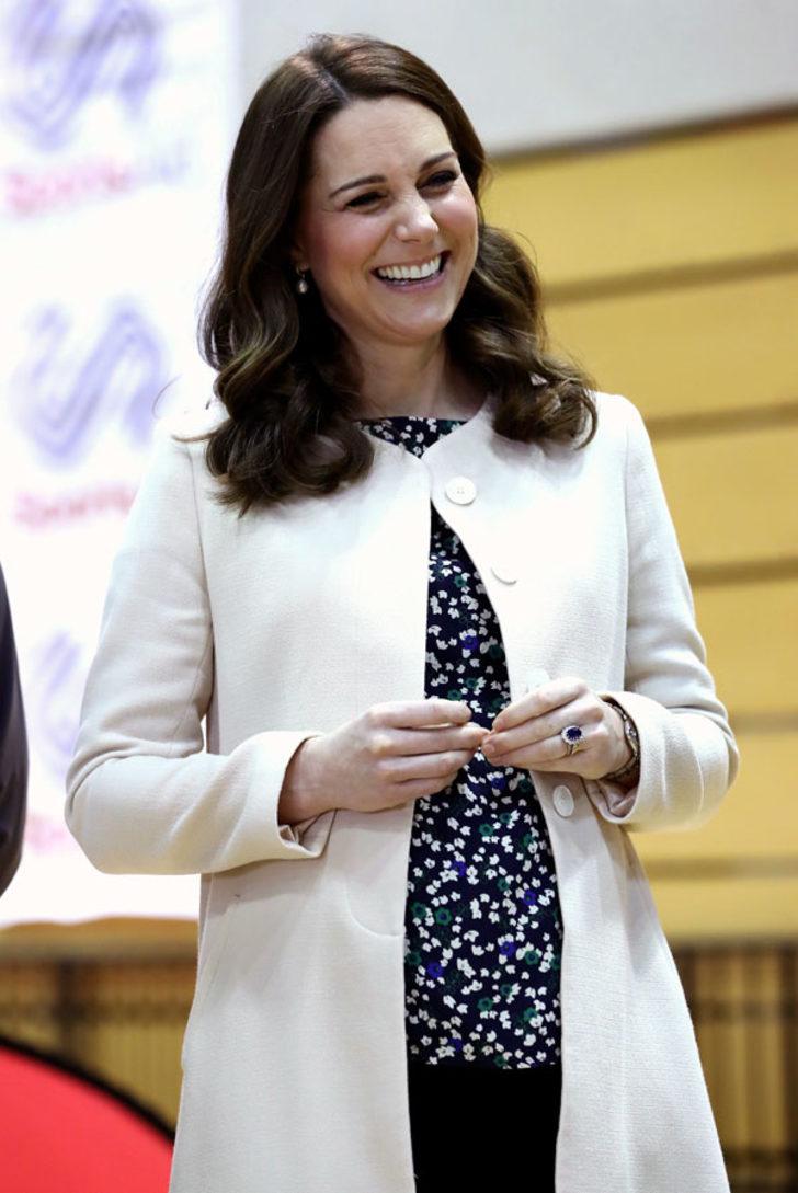 Kate Middleton 3. kez anne oldu!  G1