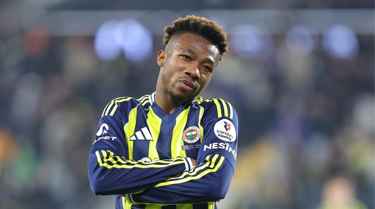 Fenerbahçe de yönetimin kafasını karıştıran teklif! Resmen ilettiler 2