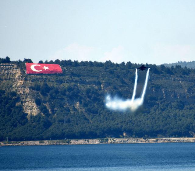 SOLOTÜRK, Çanakkale semalarında nefesleri kesti