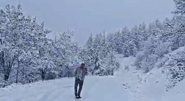 Isparta&rsquo;da mayıs ayında kar bereketi kartpostallık g&ouml;r&uuml;nt&uuml;ler oluşturdu 2