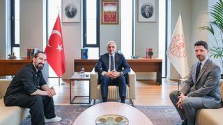 Barış Manço’nun izinde anlamlı buluşma! Bakan Ersoy Doğukan Manço ile görüştü