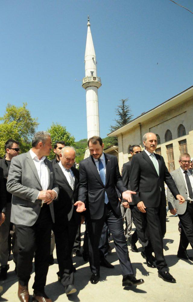 Albayrak ve Kurtulmuş, Yalova'da cenaze törenine katıldı