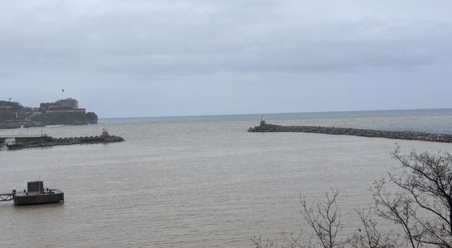Zonguldak'ta sağanağın ardından denizin rengi değişti