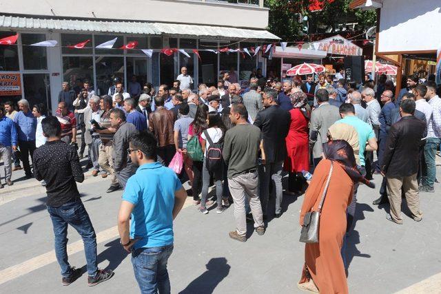 Adıyaman’da kitap fuarı yoğun ilgi gördü