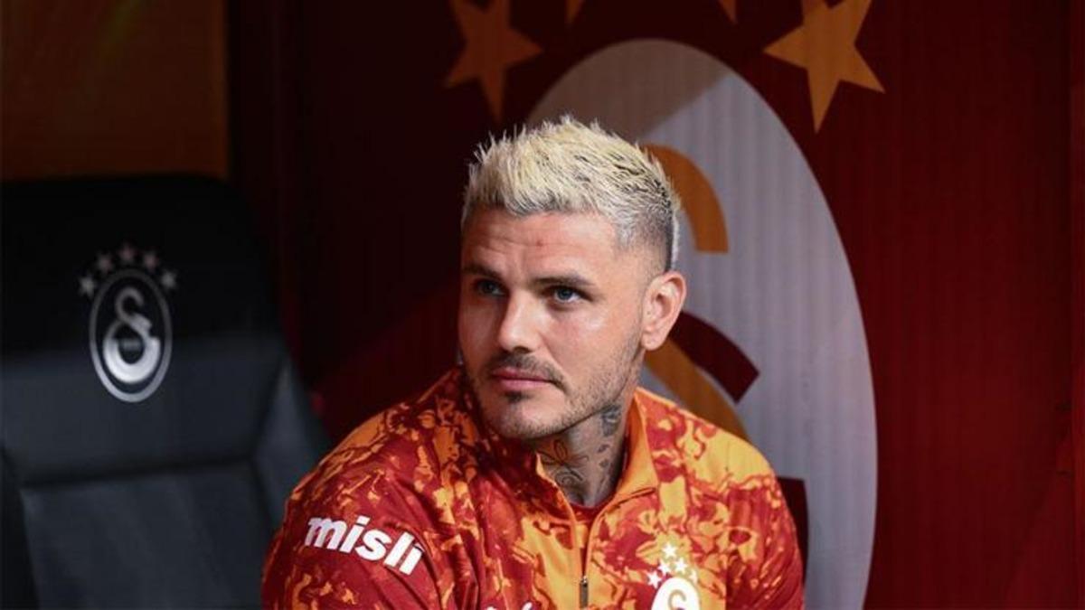 Galatasaray da b&uuml;y&uuml;k operasyon! 5 isme kapı g&ouml;sterildi 4