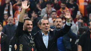 Galatasaray'da büyük operasyon! 5 isme kapı gösterildi