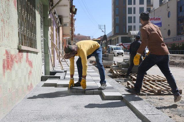 Sancaktar Türbesi’nde restorasyon çalışmaları devam ediyor