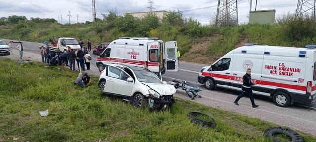&Ccedil;anakkale&rsquo;de iki otomobil &ccedil;arpıştı: 4 kişi yaralandı 1