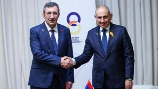 Ermenistan ile Türkiye arasında imzalar atıldı! Memnuniyet duyuyoruz