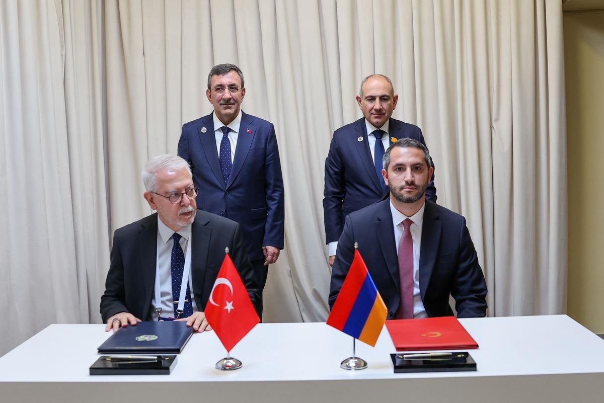 Ermenistan ile T&uuml;rkiye arasında imzalar atıldı! "Memnuniyet duyuyoruz" 3