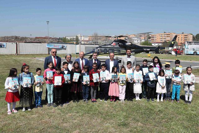 23 çocuk 23 Nisan'da ilk kez helikoptere bindi