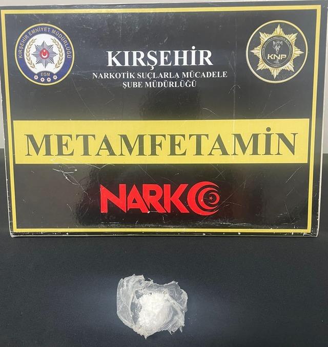 Kırşehir&rsquo;de uyuşturucu operasyonu: 8 kişi yakalandı 3