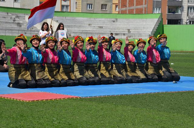 Başkan Alatepe çocukların coşkusuna ortak oldu