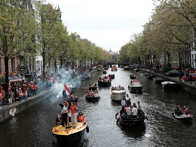 Amsterdam bir ilk oldu! Et ve fosil yakıt reklamları yasaklandı