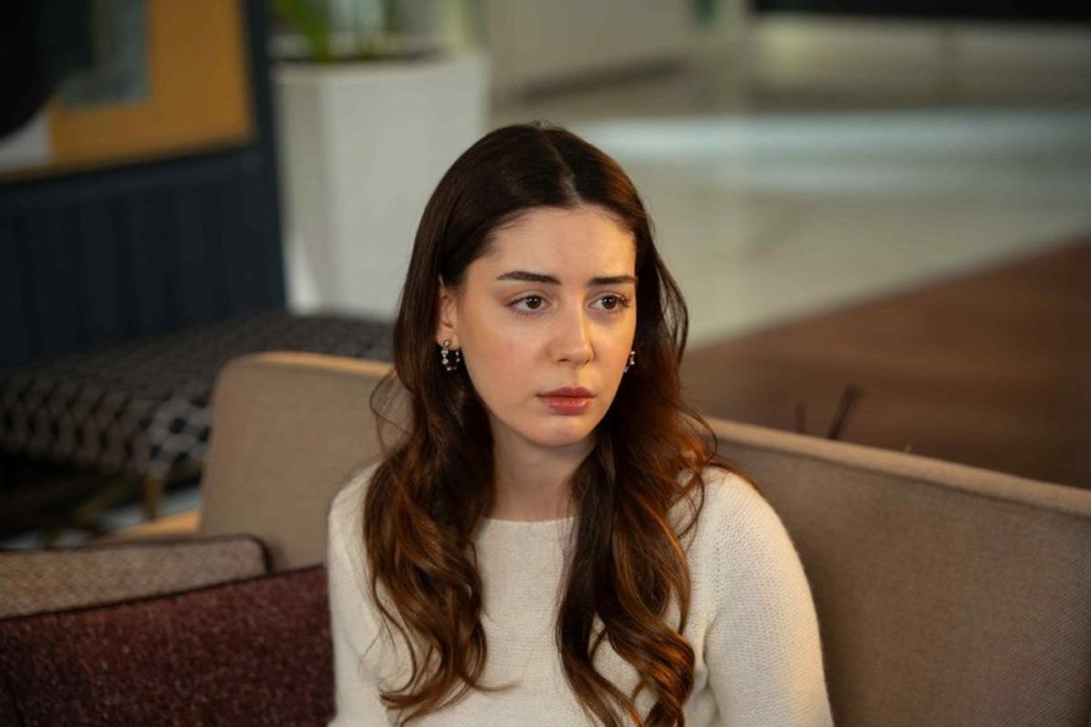 Kızılcık Şerbeti nde beklenmedik ayrılık! Selin T&uuml;rkmen projeye veda ediyor 3