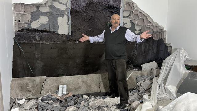 Nevşehir de &ccedil;&ouml;ken istinat duvarı, &ouml;ndeki apartmanda hasar oluşturdu 4