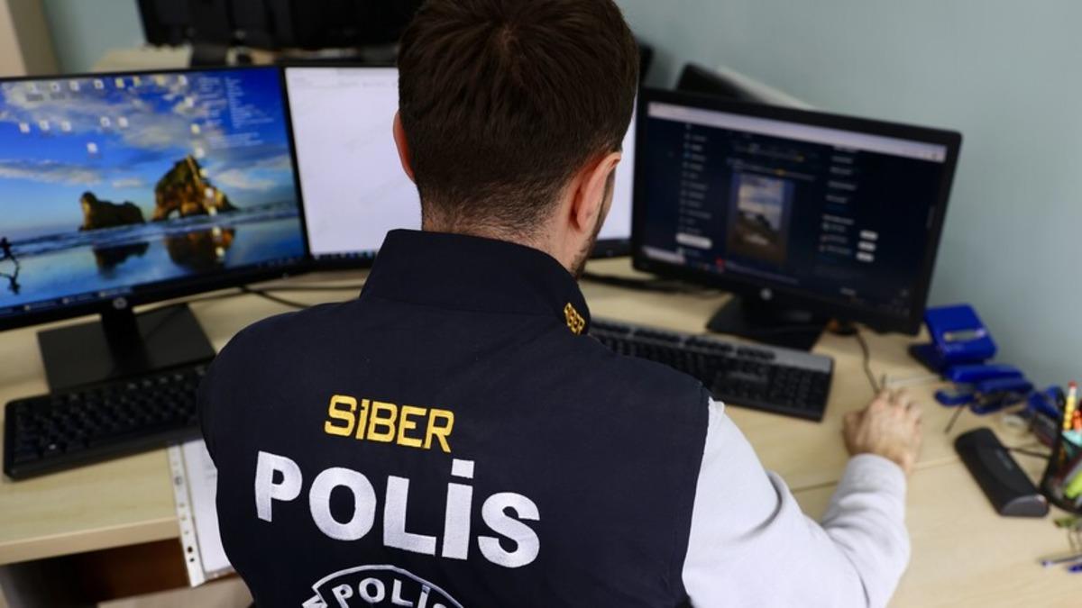Bakan G&uuml;rlek "tarihi darbe" diyerek duyurdu: "Kirli mekanizma &ccedil;&ouml;kertildi" 3