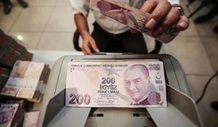 Yaşlı aylığı ve engelli aylığı hesaplara yatırılmaya başlandı
