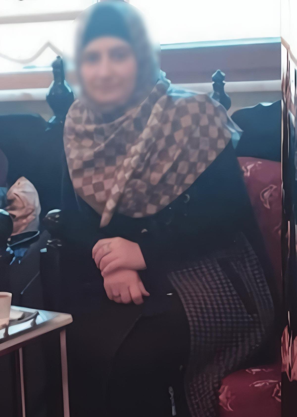  &Ccedil;ocukların var utanmıyor musun?  Gelinini &ouml;ld&uuml;ren kayınvalidenin kızı da g&ouml;zaltında 3