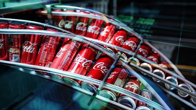 CCOLA k&acirc;rını katladı! Aracı kurumlar hedefleri y&uuml;kseltti