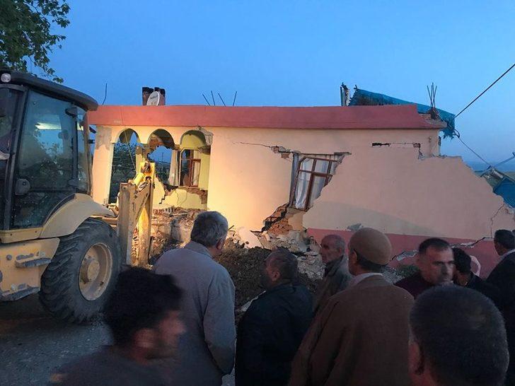 Adıyaman Samsat'ta 5,1 büyüklüğünde deprem  G4