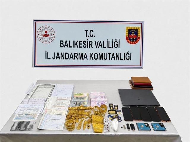 Balıkesir&rsquo;de su&ccedil; &ouml;rg&uuml;t&uuml; operasyonu: 16 g&ouml;zaltı 1