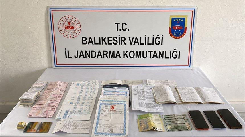 Balıkesir&rsquo;de su&ccedil; &ouml;rg&uuml;t&uuml; operasyonu: 16 g&ouml;zaltı