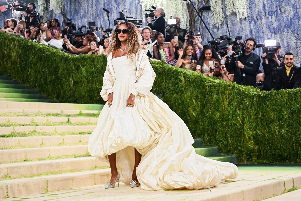 Yaş sınırı onun i&ccedil;in aşıldı! Blue Ivy Met Gala ya damga vurdu 2