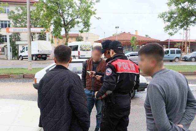 Kahramanmaraş&rsquo;ta okul &ouml;nlerinde sıkı denetim 1