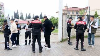 Kahramanmaraş’ta okul önlerinde sıkı denetim