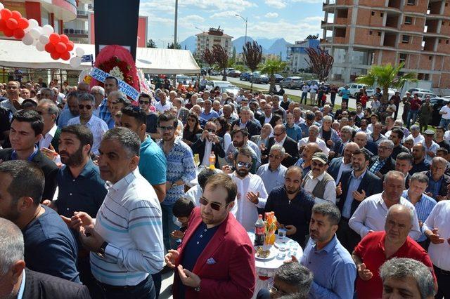 Milletvekilleri ve protokol, poliklinik açılışında buluştu