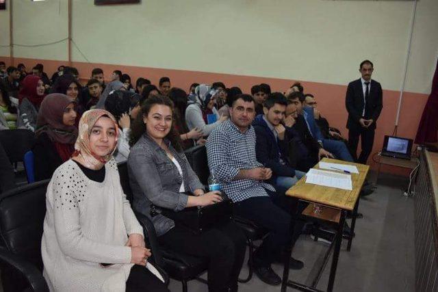 Aslanapa Anadolu Lisesi’nde bilgi yarışması 1