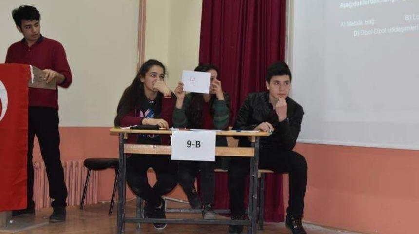 Aslanapa Anadolu Lisesi&rsquo;nde bilgi yarışması