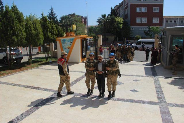 Şanlıurfa’da cumhurbaşkanına hakaret eden 11 zanlı adliyede