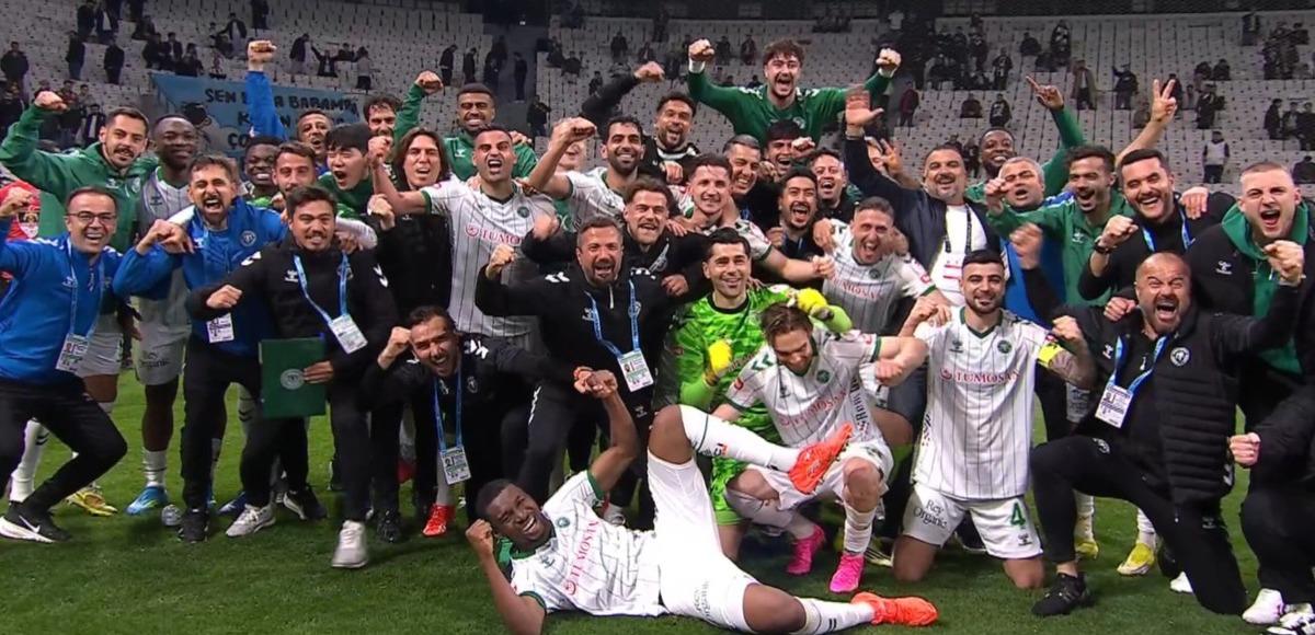 Konyaspor Beşiktaş ı eledi! Sergen Yal&ccedil;ın a su şişesi fırlatıldı! İstifa sesleri ortalığı yıktı 2