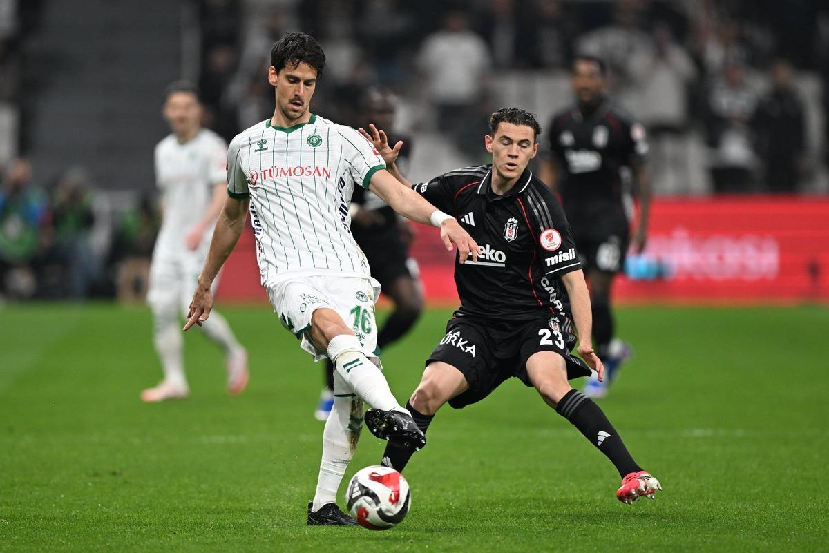 (&Ouml;zet) Beşiktaş - T&uuml;mosan Konyaspor Ma&ccedil;ı &Ouml;zeti ve T&uuml;m &Ouml;nemli Anları 3
