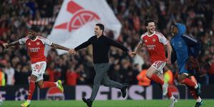 Arsenal 20 yıl sonra Devler Ligi'nde finale &ccedil;ıktı