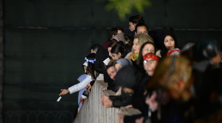 Edirne'de dilekler Tunca Nehri'ne bırakıldı