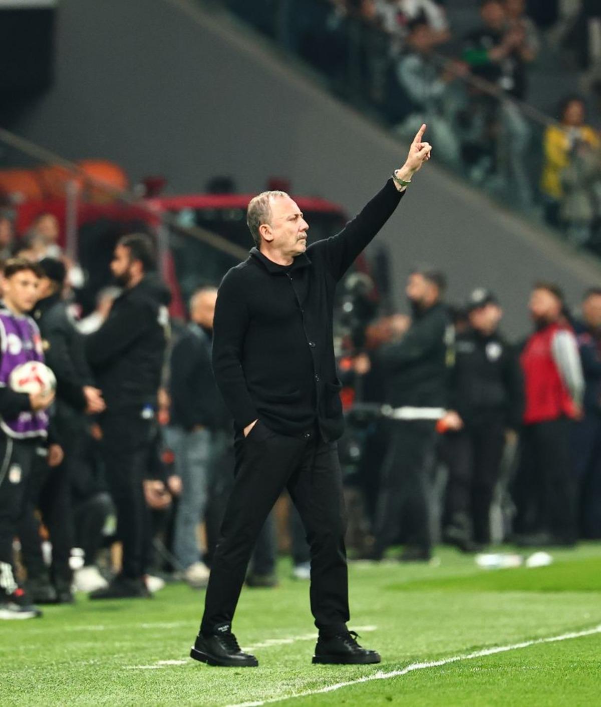 Beşiktaş ta Sergen Yal&ccedil;ın krizi! Tepkiler sonrası istifa etti! Serdal Adalı araya girdi 5
