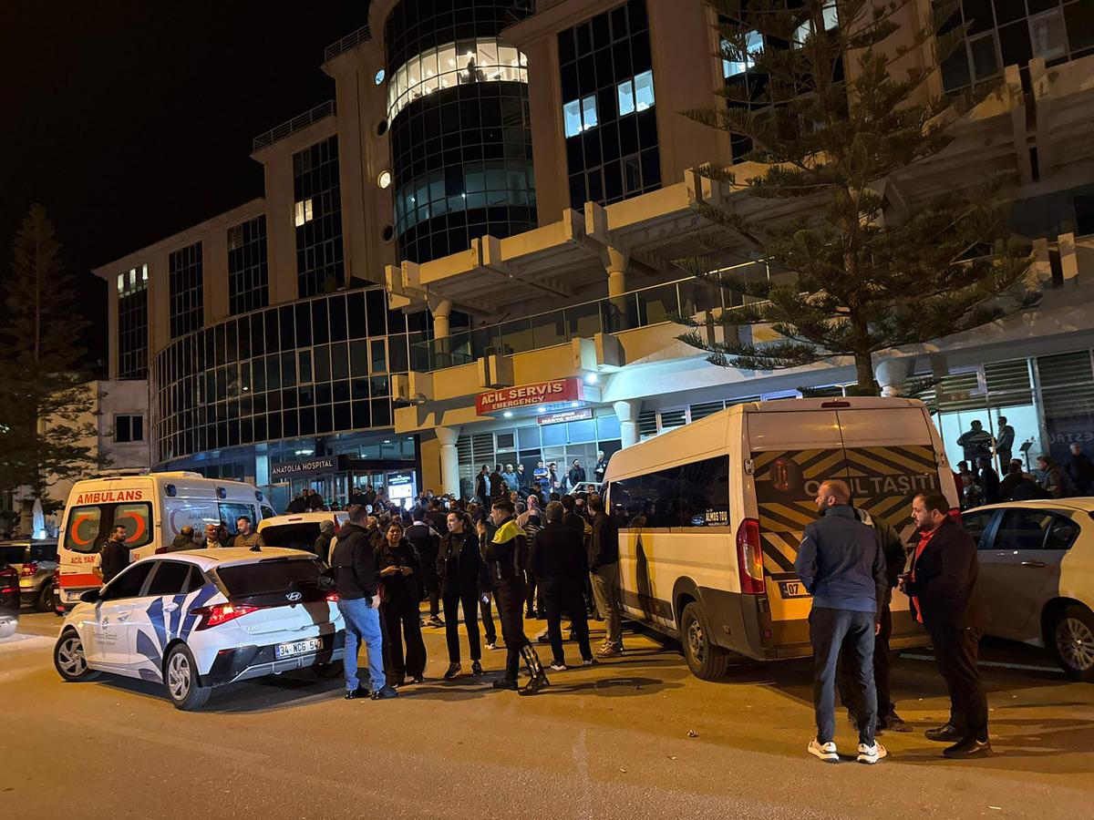 Eski Bakan &Ccedil;avuşoğlu nun kardeşi Aydın &Ccedil;avuşoğlu yaralı halde bulundu 3