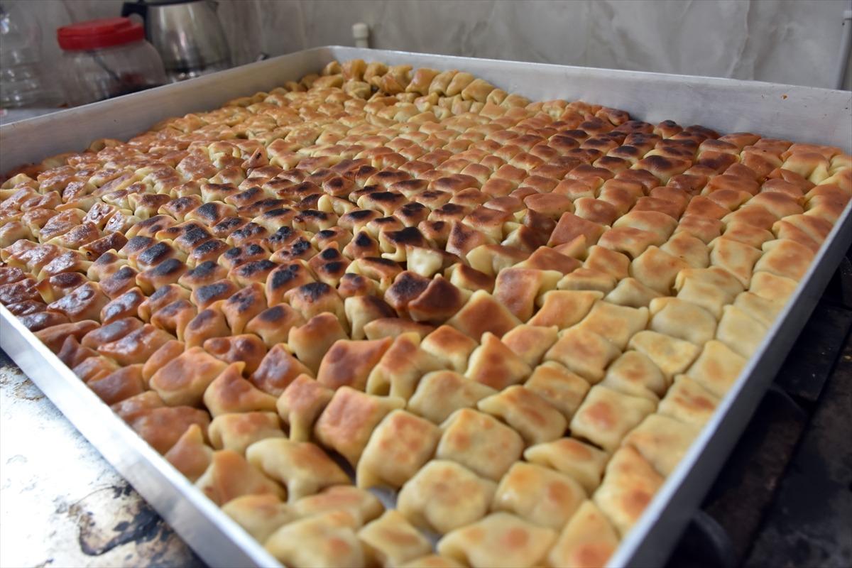 T&uuml;rkiye&rsquo;nin konuştuğu mantı! Pişirme şekli şaşırtıyor 1