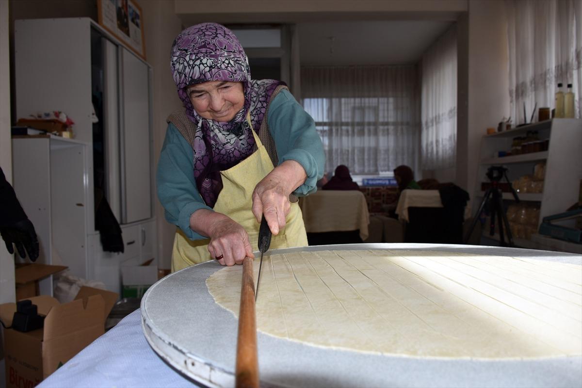 T&uuml;rkiye&rsquo;nin konuştuğu mantı! Pişirme şekli şaşırtıyor 3