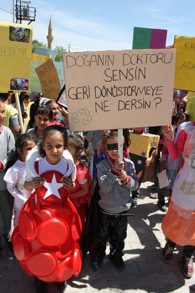 &Ouml;ğrencilerden &ccedil;evre konulu sosyal sorumluluk projesi 3
