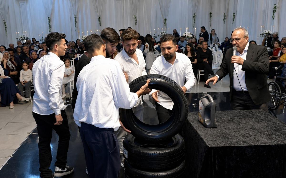 D&uuml;ğ&uuml;nde bu da oldu! Damada lastik ve motor yağı taktılar 2