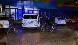 Alacak verecek kavgasına polis ekipleri m&uuml;dahale etti