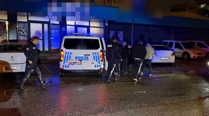 Alacak verecek kavgasına polis ekipleri m&uuml;dahale etti